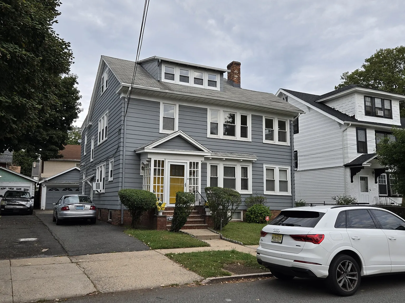 3 bed, 9999 sqft, $2,500 — Photo 2