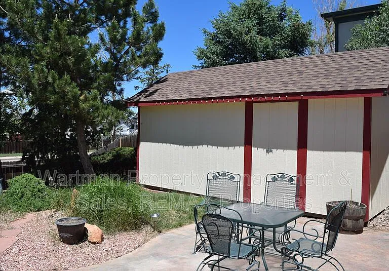 2860 Frazier Ln — Photo 17