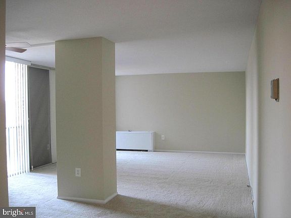 4th image of 4600 S Four Mile Run Dr APT 1024