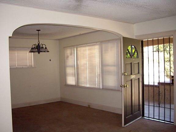 4th image of 958 N G St