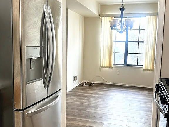 4th image of 102 Keystone Ct