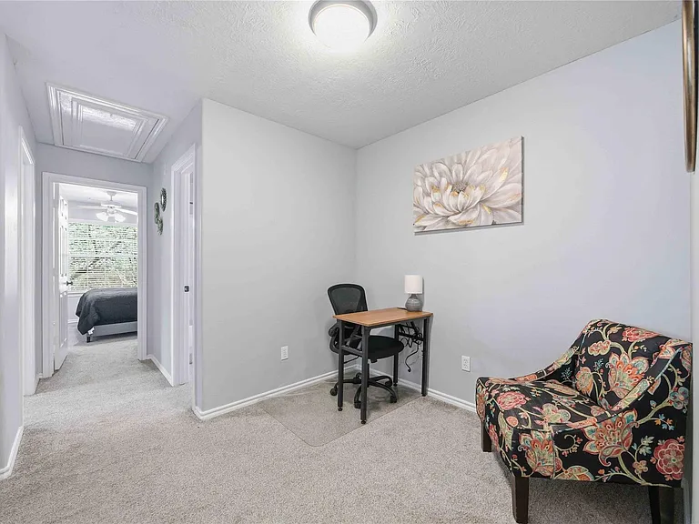 71 Summerhaze Cir — Photo 15
