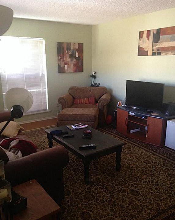 1st image of 3504 Boettcher Dr