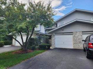 702 N Tamarac Blvd, Addison, IL 60101