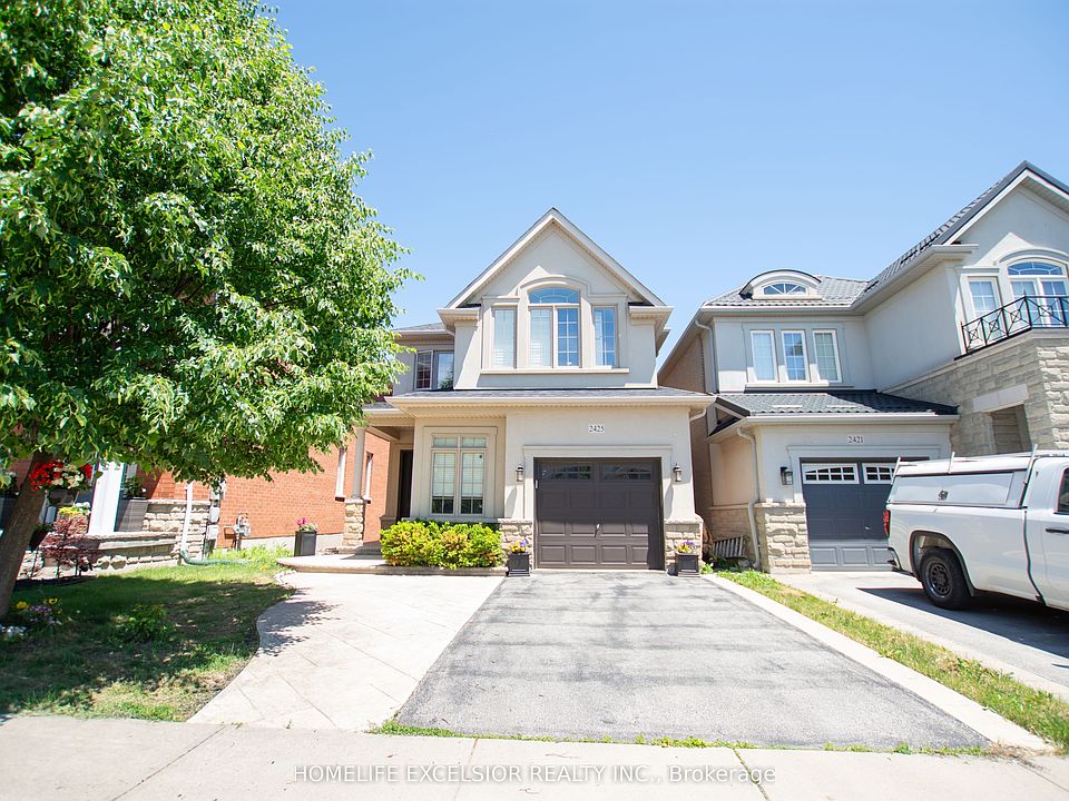 1st image of 2425 Quetico Cres