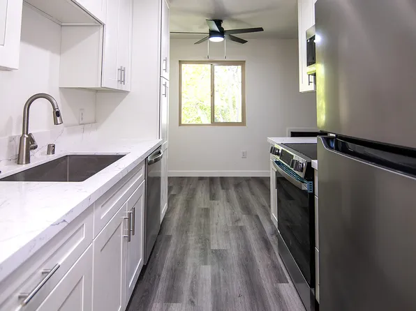 9175 Campina Dr Unit 7, La Mesa, CA 91942