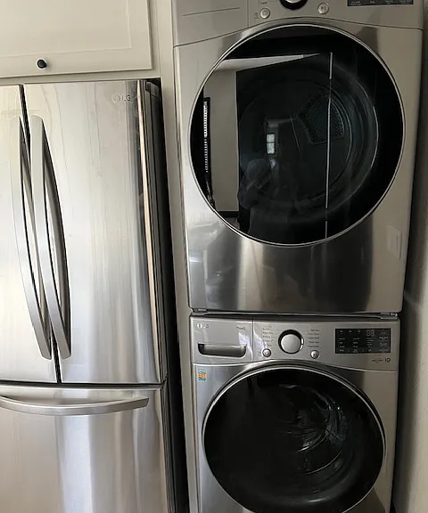 washer/dryer in unit