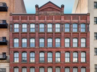 1224 Arch St #1, Philadelphia, PA 19107