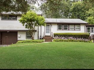 35 Emory St, Brockton, MA 02301