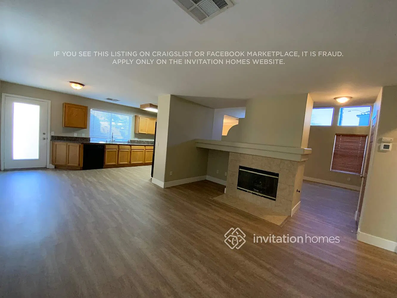 7300 Stoney Shore Dr Las Vegas, NV 89128 — Photo 2