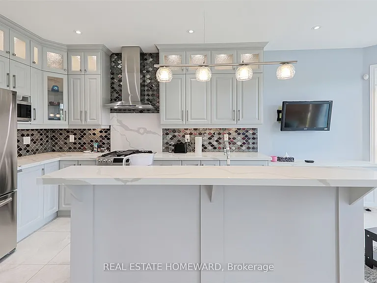 5860 Terrapark Trl — Photo 8
