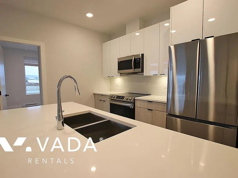 20360 Logan Ave #104 — Photo 8