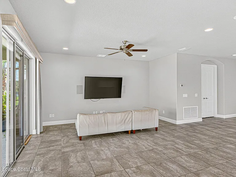 8019 Marquette Dr — Photo 23
