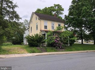 432 W 6th St, East Greenville, PA 18041