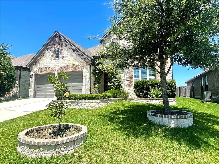 6829 Brindisi Pl — Photo 3