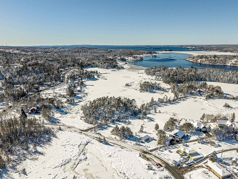 1st image of 42 Whynachts Point Rd