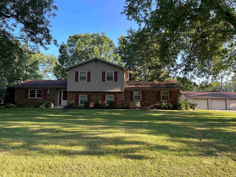 1st image of 1558 Crestwood Ln