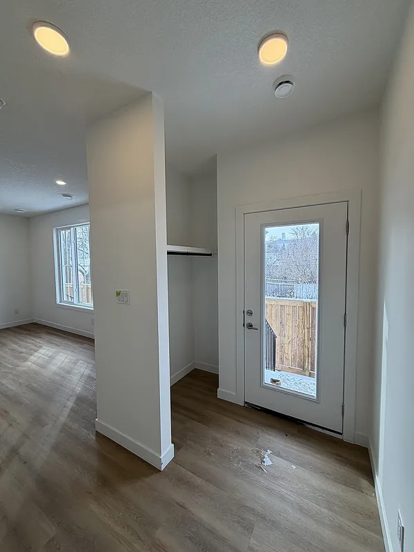 Building Photo - 11323 106th St NW #2