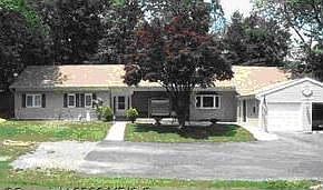 2nd image of 6746 S Clifton Rd