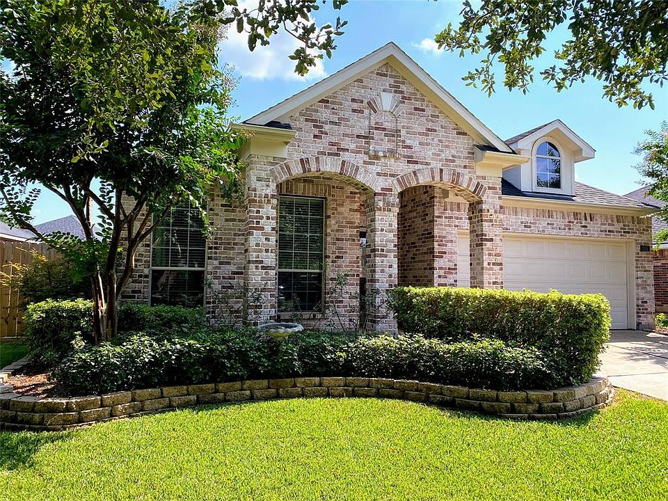 1st image of 314 River Briar Ln