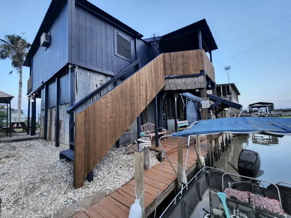 1555 Channel Dr, Brazoria, TX 77422