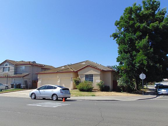 2nd image of 3343 Kay Bridges Pl