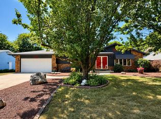 839 Sussex Dr, Janesville, WI 53546