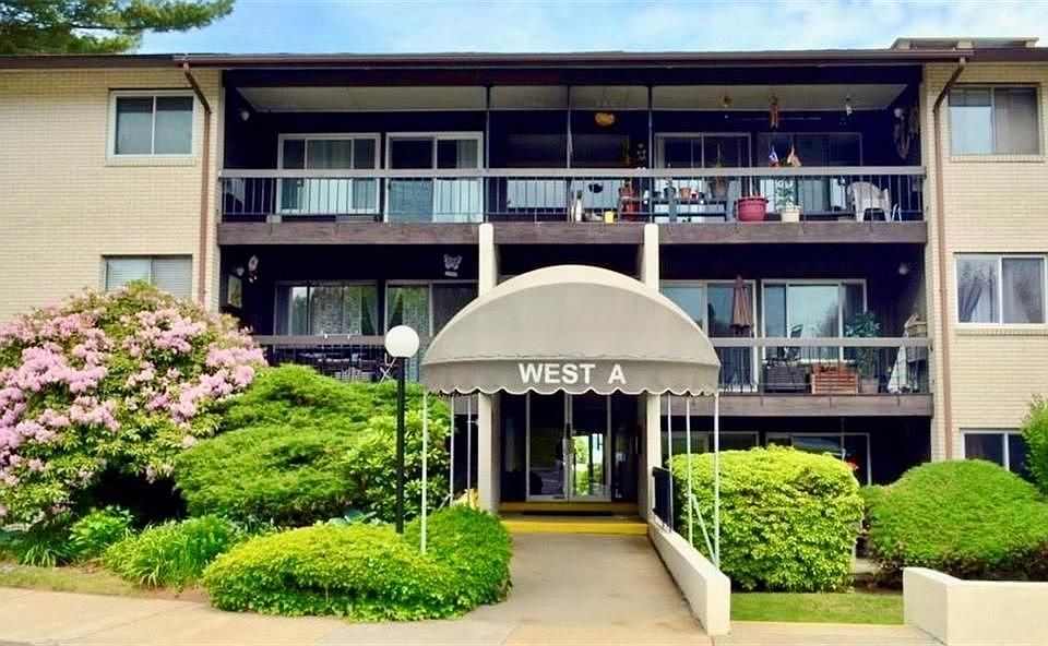 1st image of 400 Narragansett Pkwy APT Wa11