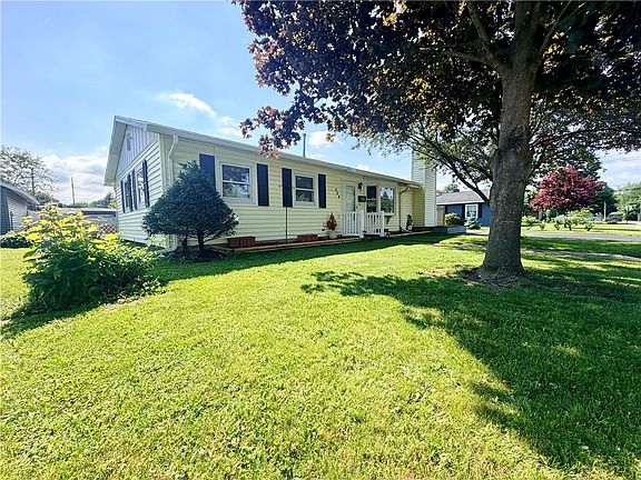 3rd image of 304 Marshall St