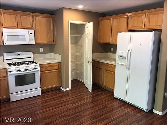 3rd image of 4261 Fleet Dancer St