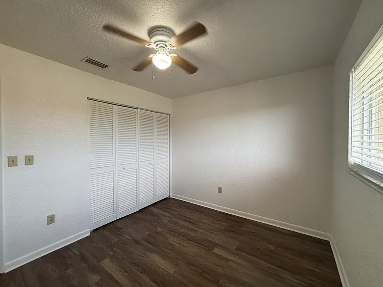 2845 Magdalina Dr — Photo 20