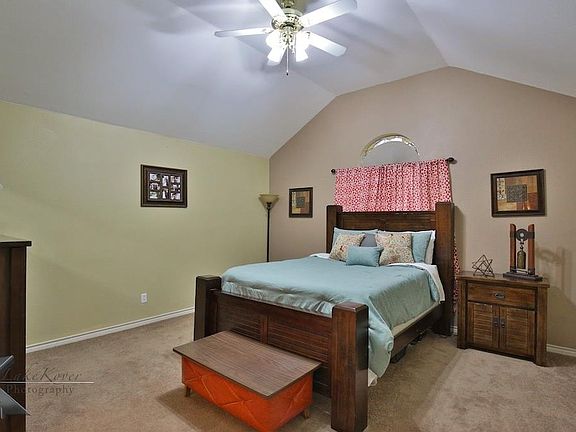 3rd image of 3849 Purdue Ln