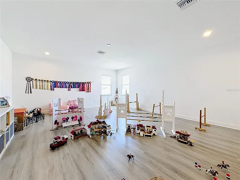 4485 Davos Dr — Photo 46