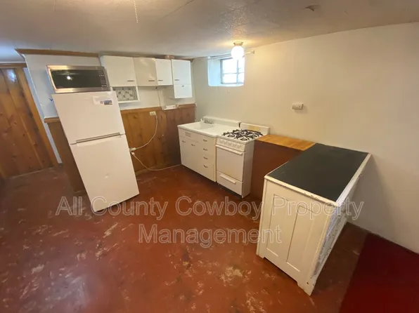 168 N 4th St APT 1, Laramie, WY 82072