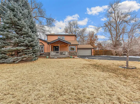 2202 Dover Street, Lakewood, CO 80215