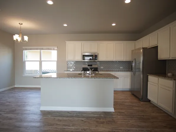 2901 Bridekirk Dr, Round Rock, TX 78664