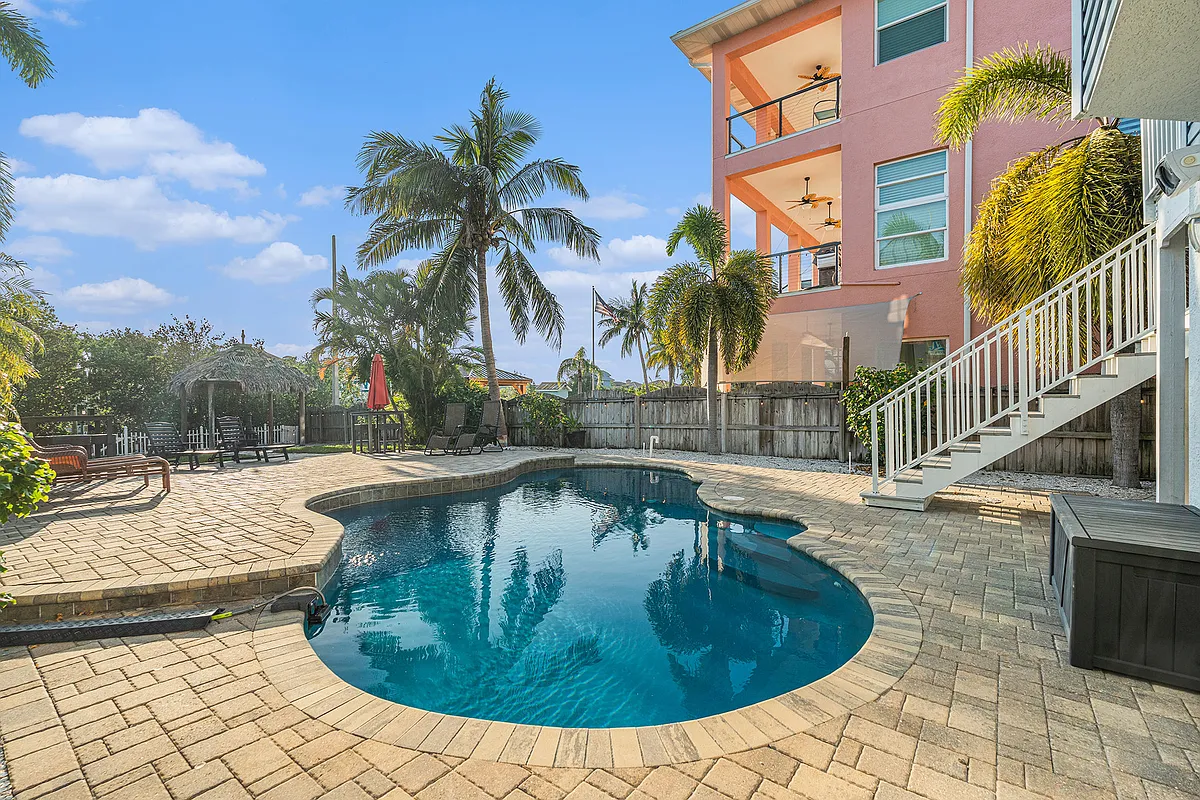 Building Photo - 1316 Apollo Beach Blvd S