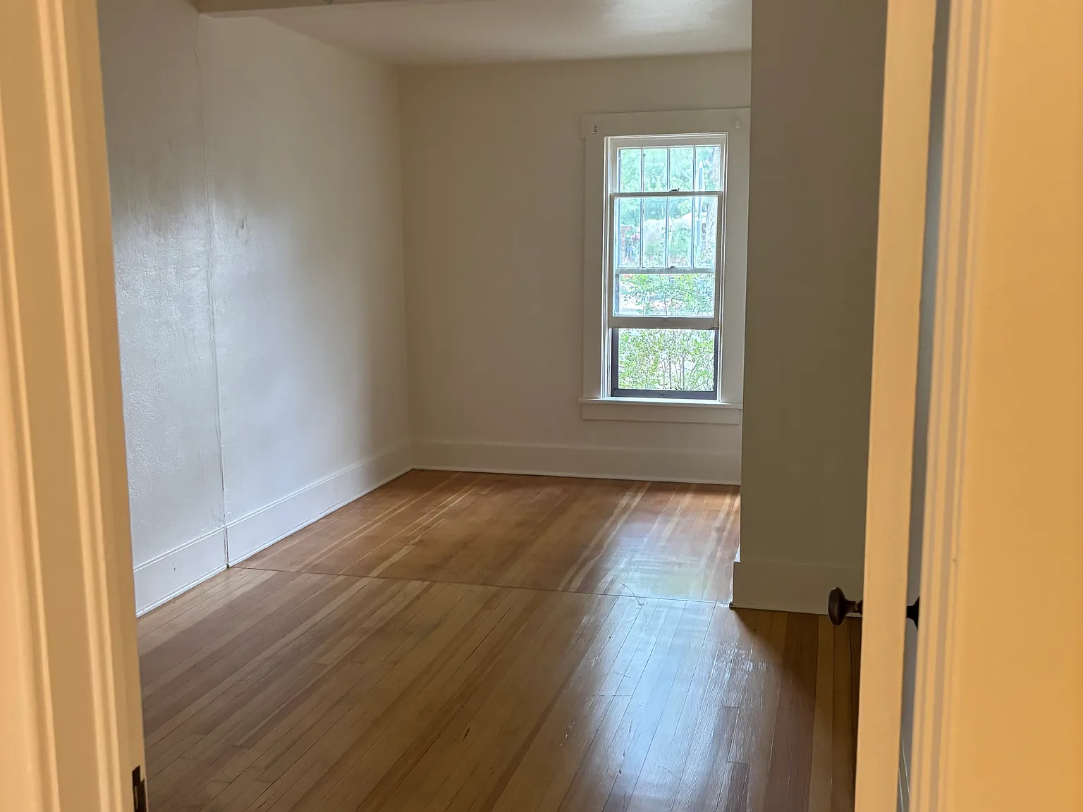 2 bed, 850 sqft, $2,000 — Photo 4