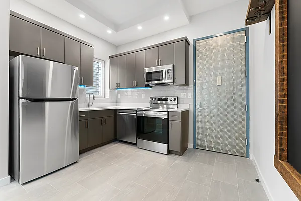 Rented by Compass | media 8