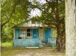 187 Avenue L, Apalachicola, FL 32320