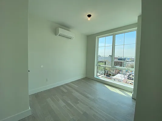 Rented by Rennit Inc. | media 32