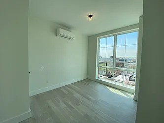 Rented by Rennit Inc.