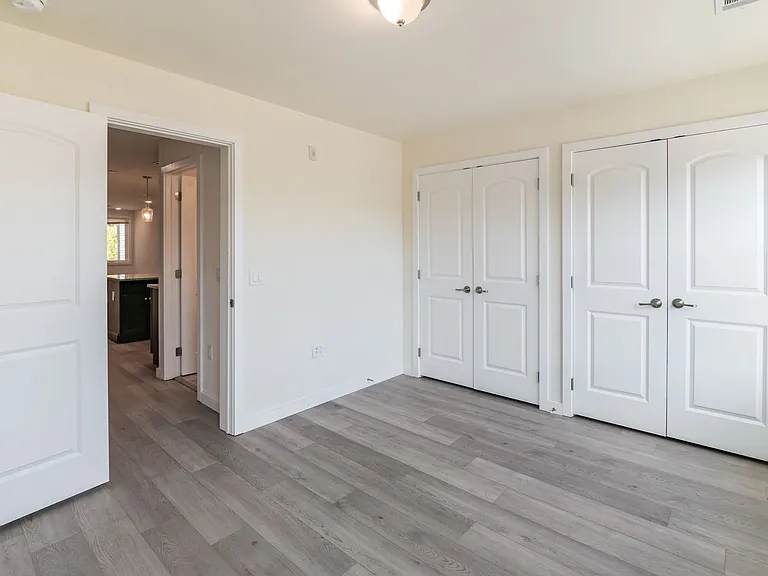 3102 N Broad St — Photo 11
