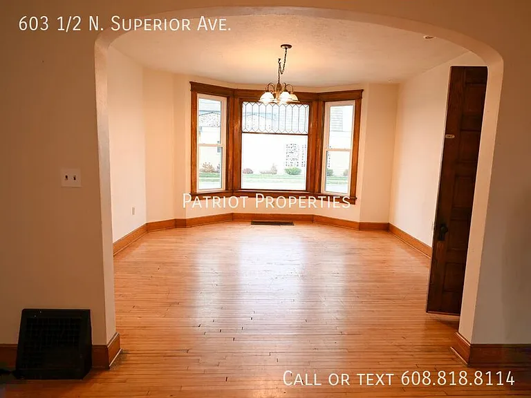 603 1/2 N Superior Ave — Photo 25