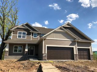 7046 208th St N, Forest Lake, MN 55025