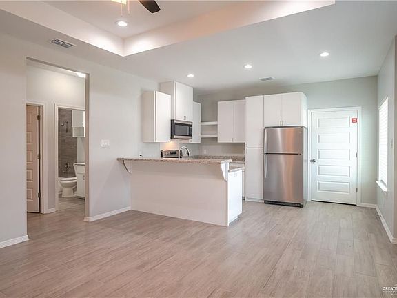 5th image of 1203 Heritage Dr #3