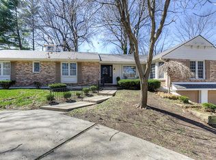 3300 Shady Bend Dr, Independence, MO 64052