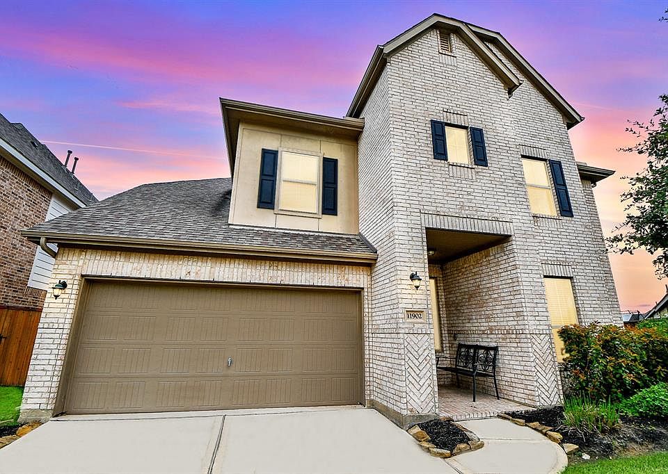 1st image of 11902 Villa Franca Lane