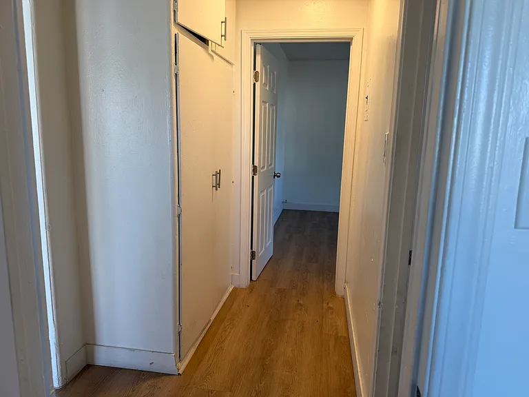 1115 W 111th St #1 — Photo 5