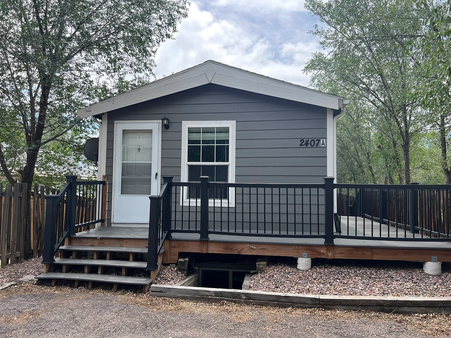 2 bed, 900 sqft, $1,750 — Photo 1